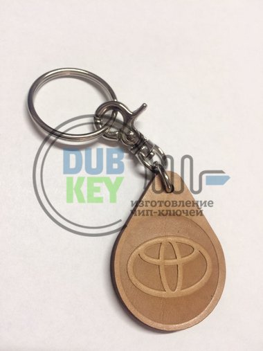 Кожаный брелок Toyota